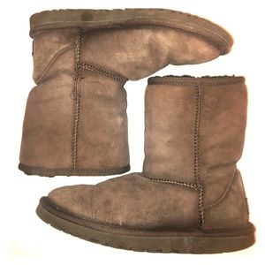Uggs - Size 6